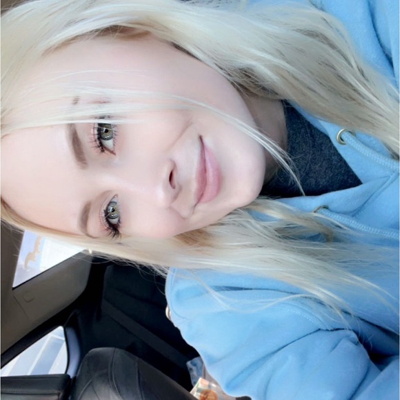 baileywolfinbar
